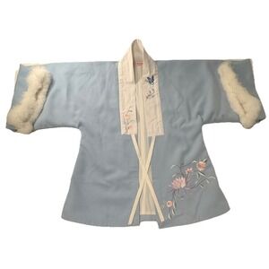Women's Hanfu Wool Blend Knit Coat  Hand Embroidered Flowers Light Blue Faux Fur